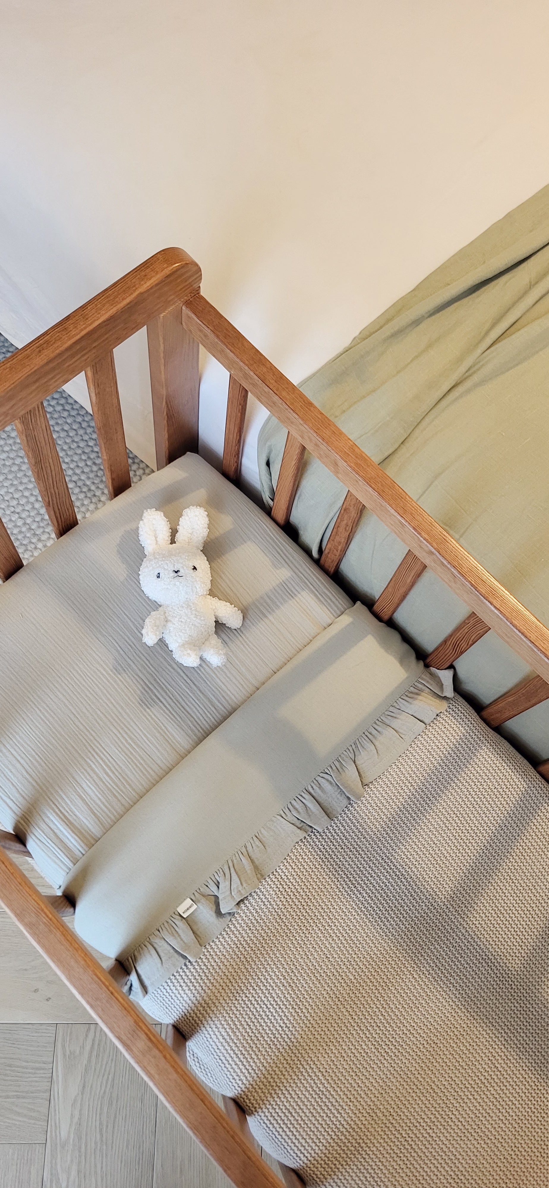 Wooden co-sleeper Vintage — Hola BB