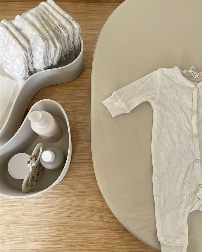 Овальная пеленальная подушка - каменный