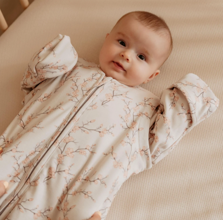 حقيبة لحديثي الولادة (0-6 أشهر)